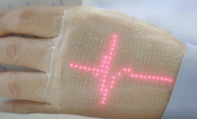 Фото - Японские учёные продемонстрировали электронную кожу с LED-индикацией»