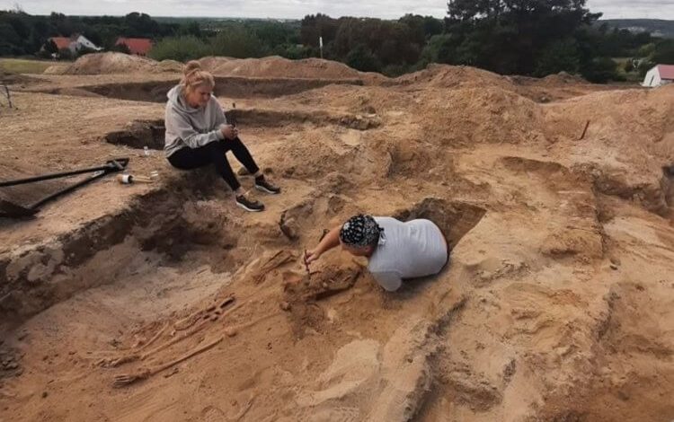Фото - В Польше найден скелет «вампира», который наводил на людей ужас